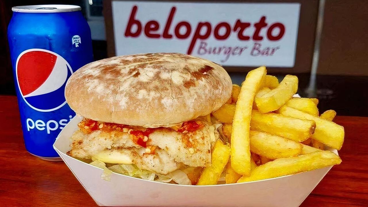 Belo Double Chicken Burger