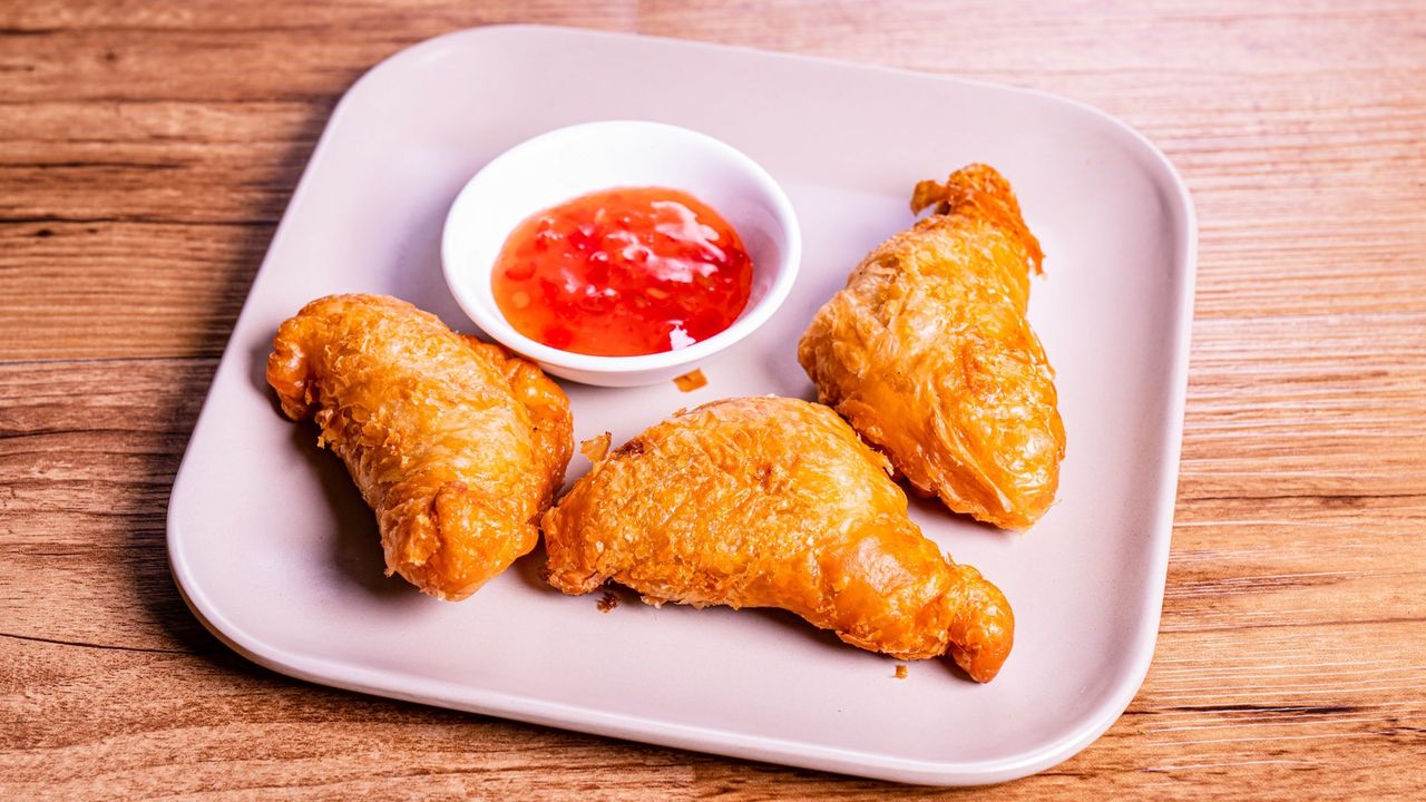 Curry Puffs (3 Per Serve)