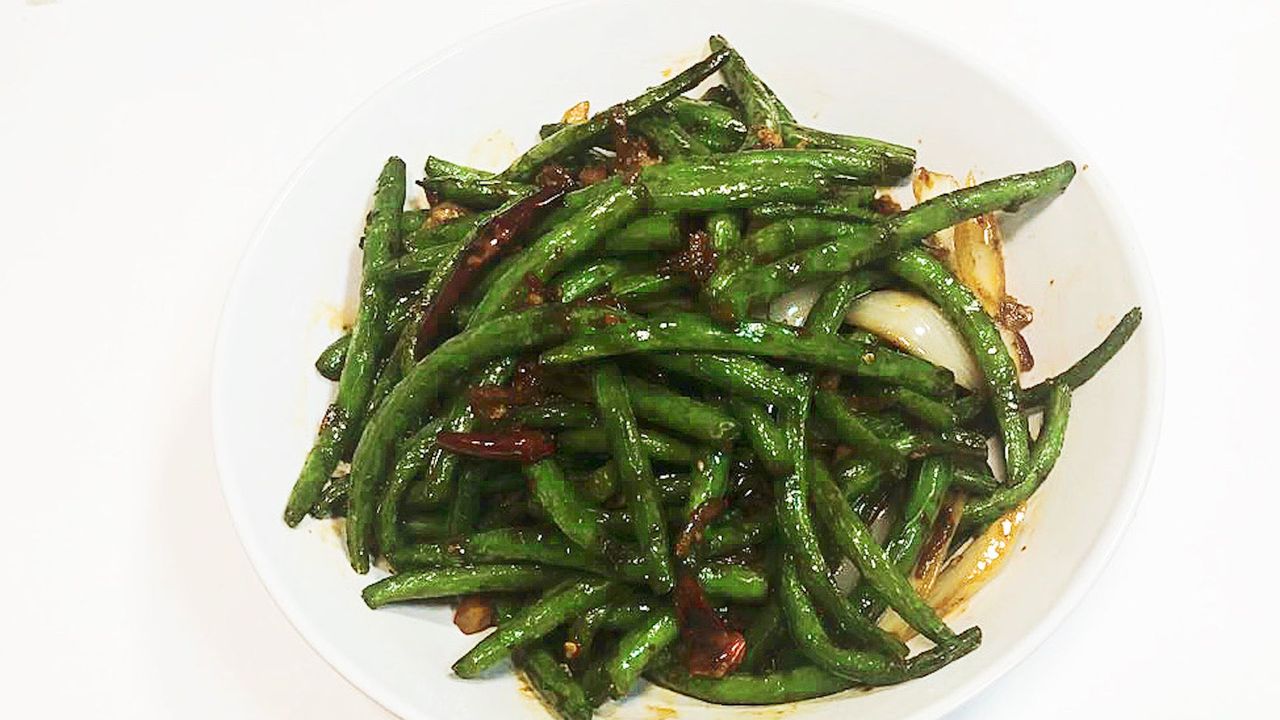 Stir Fried Green Beans with Shrimp and Pork Mince