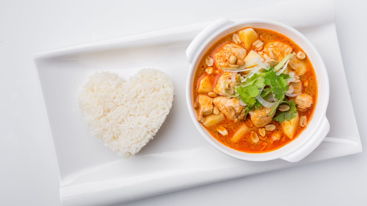 125. Massaman Curry Chicken