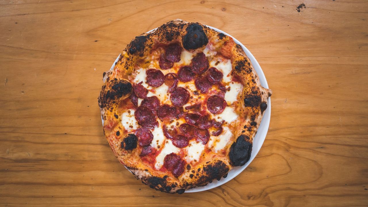 Salame Pizza
