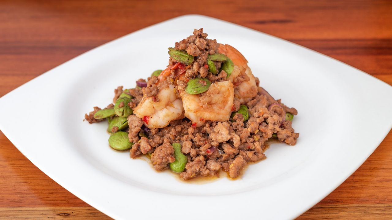 Sauteed Prawns and Pork with Sator Nut (Spicy)