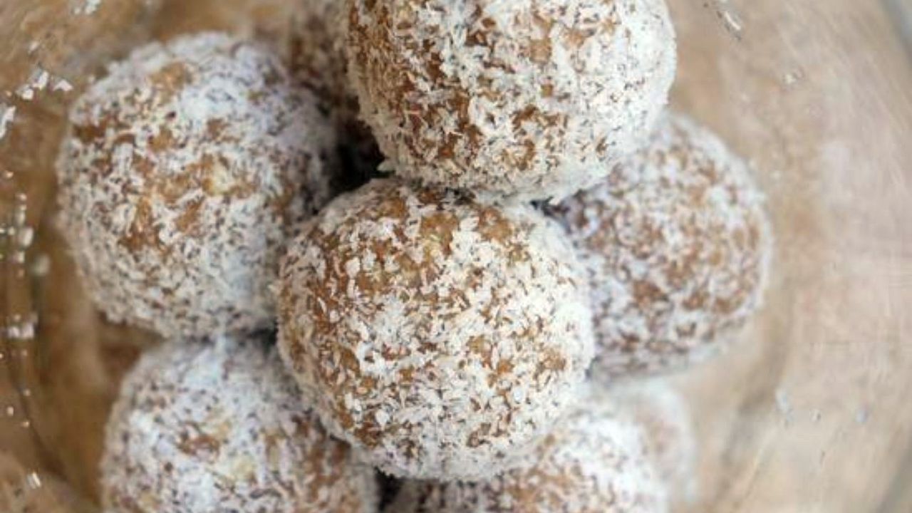 Coconut Lemon Protein Ball