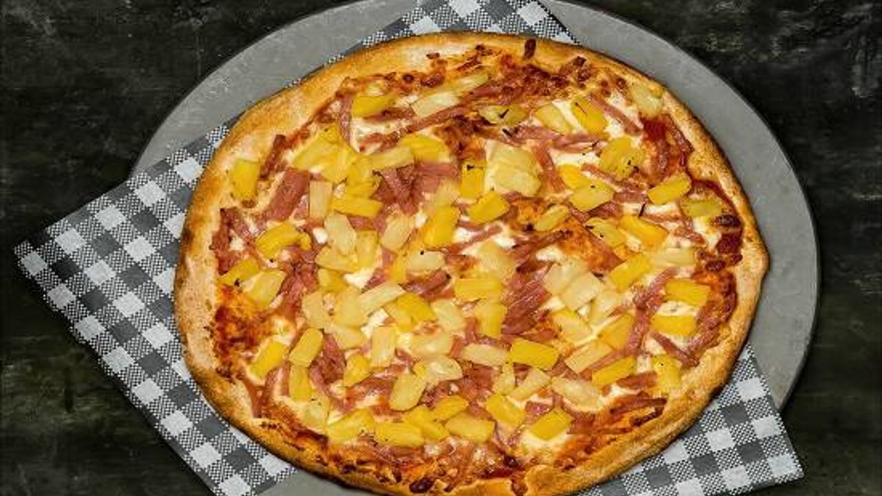 Small Hawaiian Pizza
