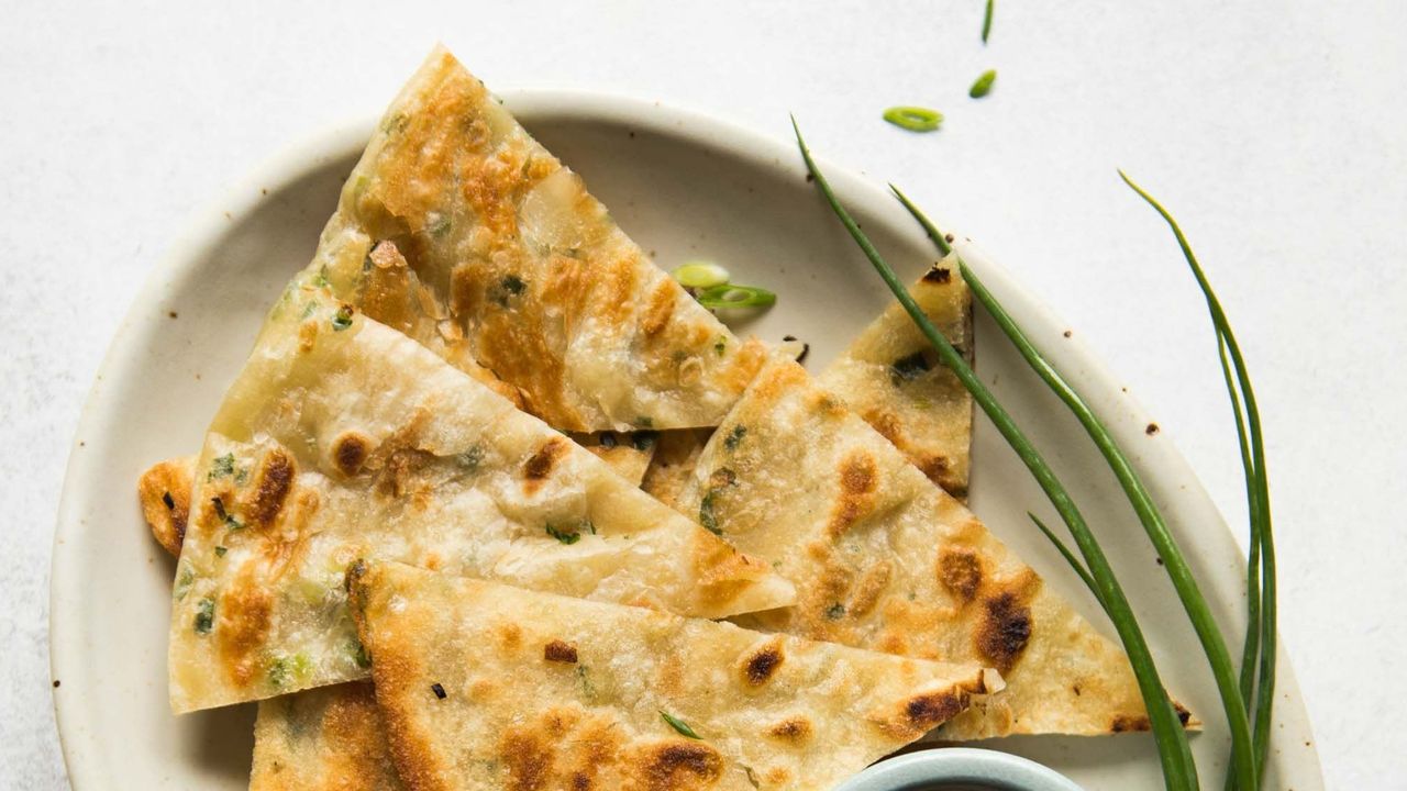 402. Shallot Pancakes / 葱油饼