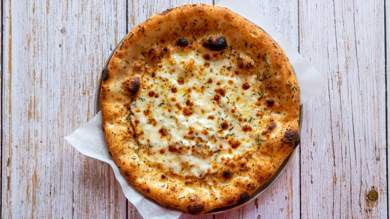 Focaccia Bread (v)