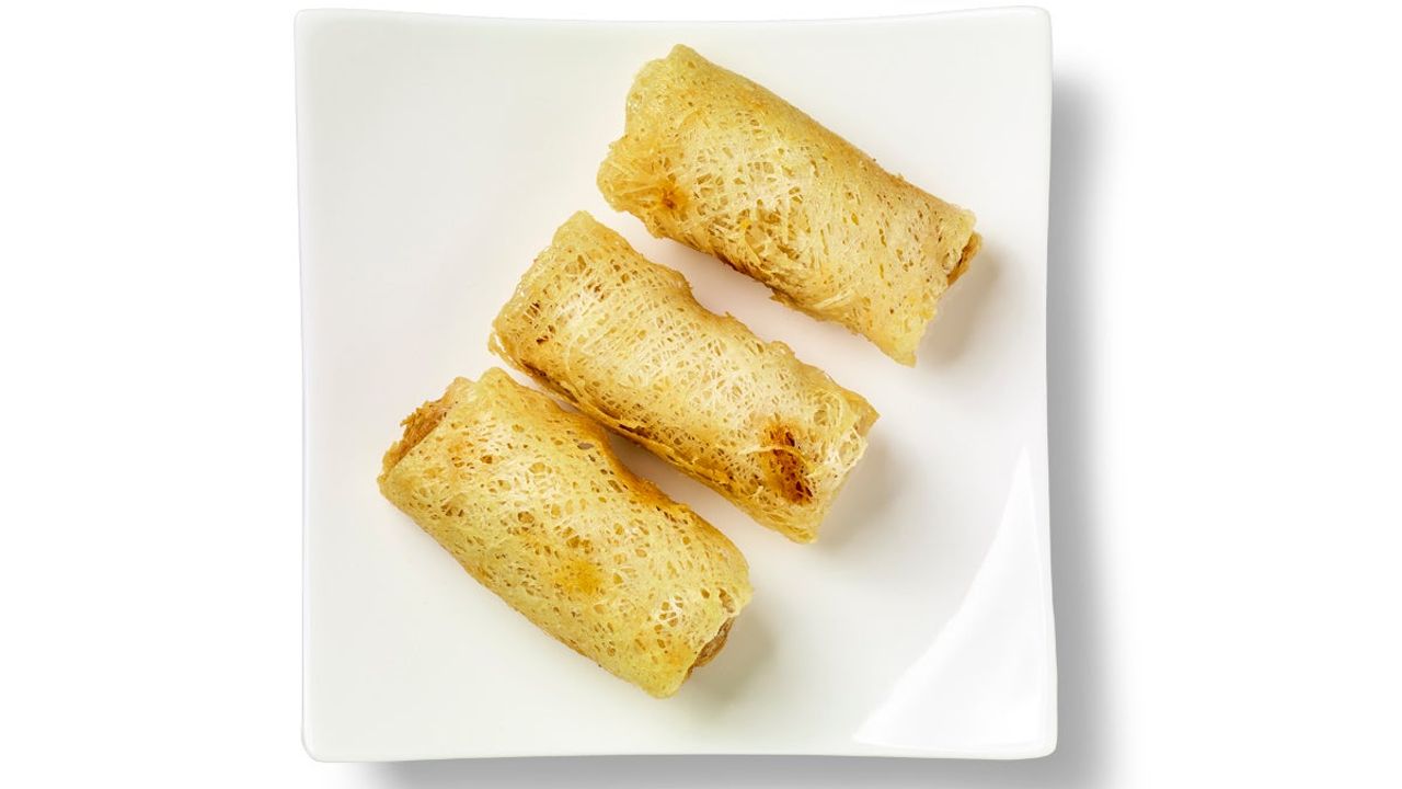 Veg Spring Rolls (V) (1296 kJ)