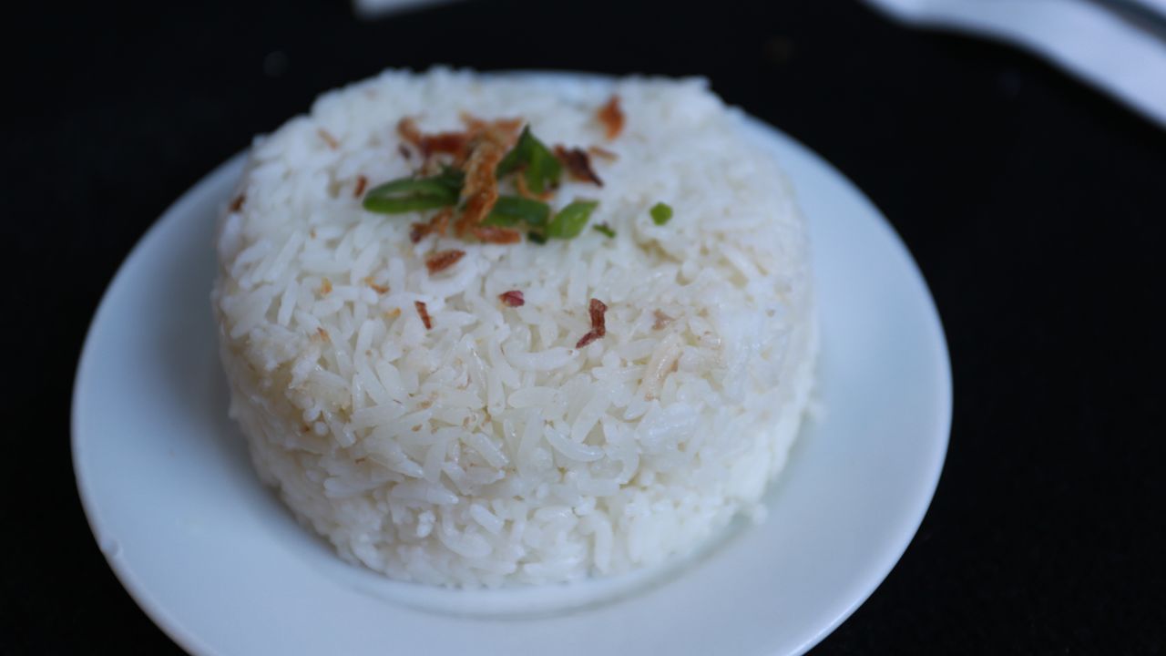M75. Garlic Rice