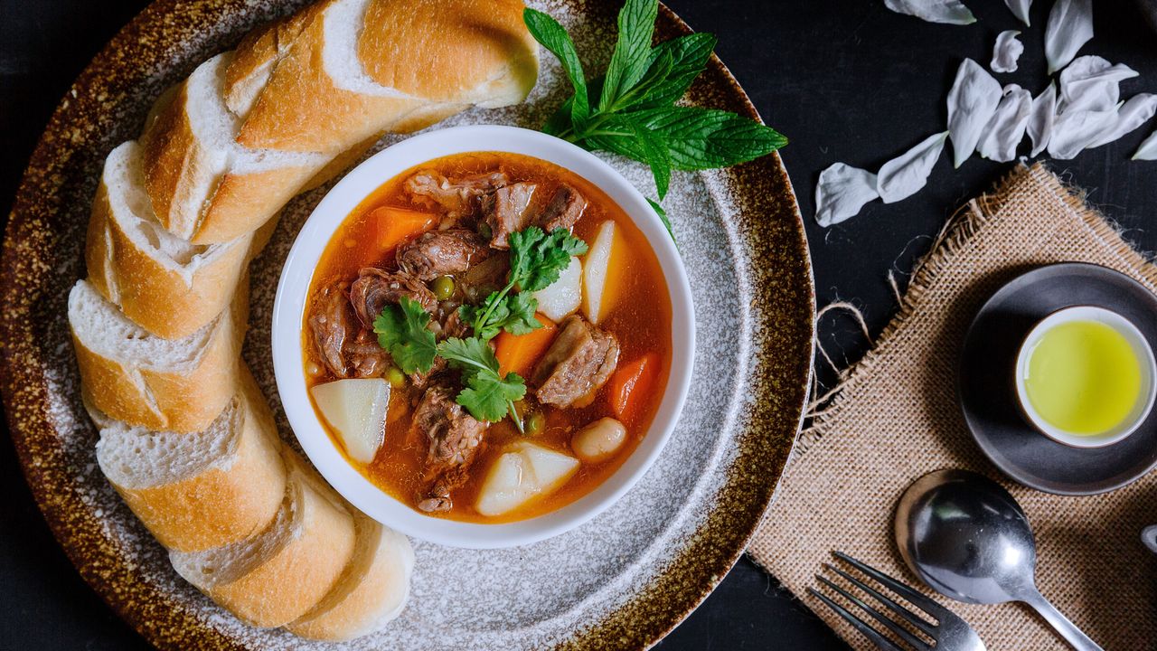 Beef Ragout with Bread Roll (Bò Ragout Bánh Mì)