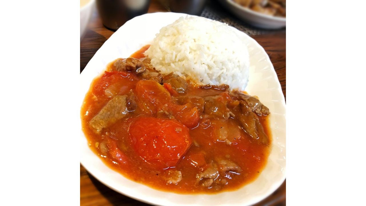 Beef with Tomato Sauce on rice