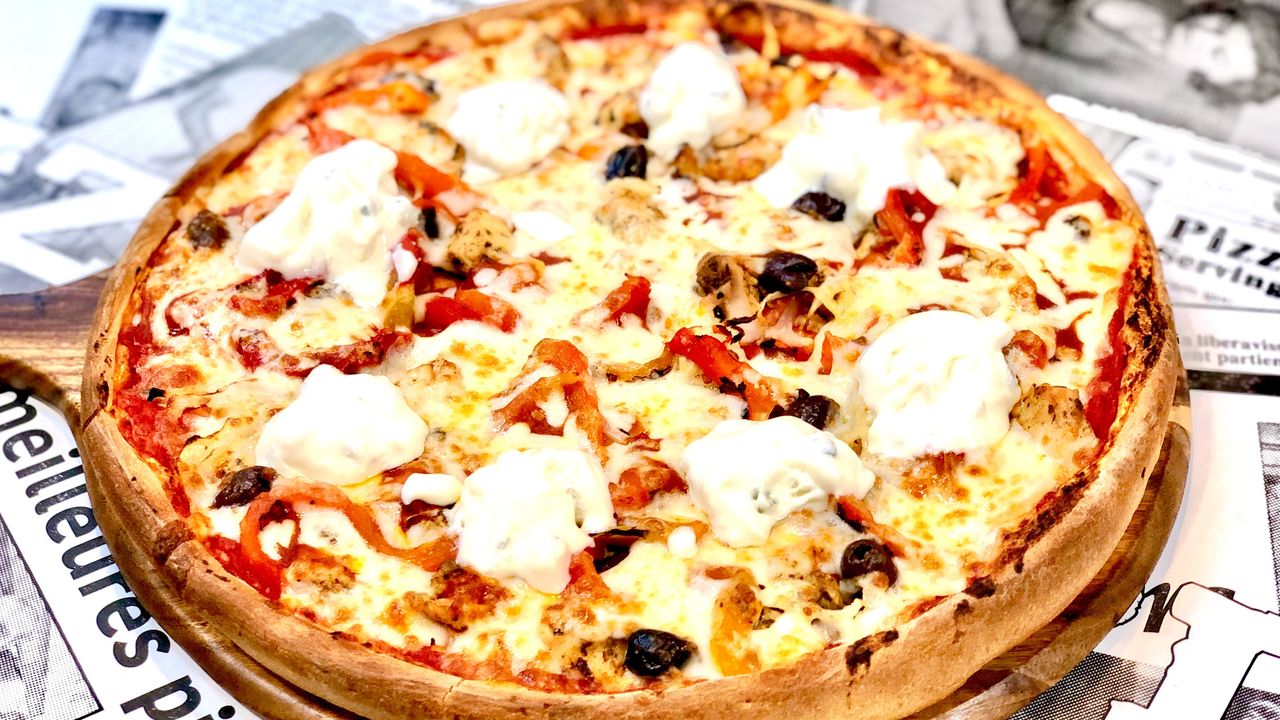 Portuguese Chicken Pizza