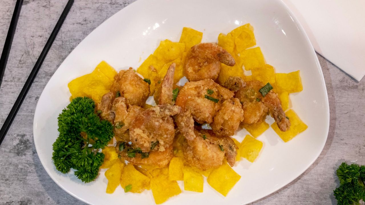 Fried Prawns Coated with Salty Egg York
