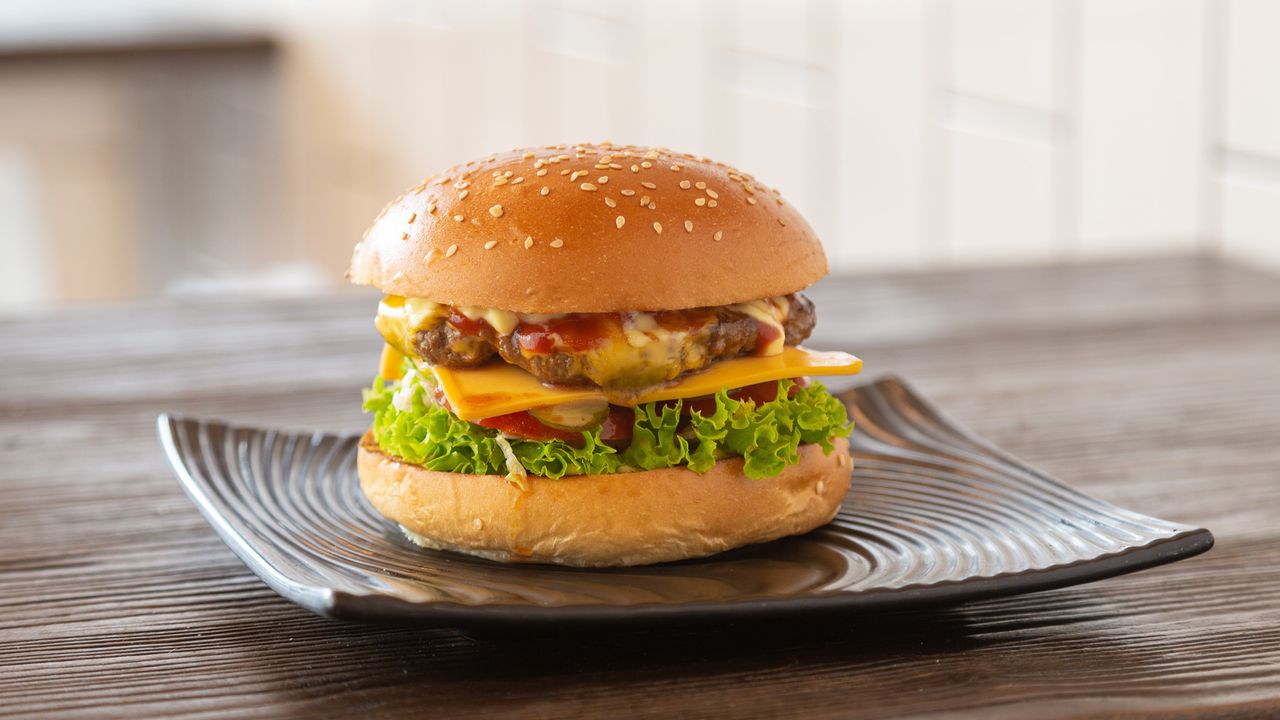 Mighty Beef Burger