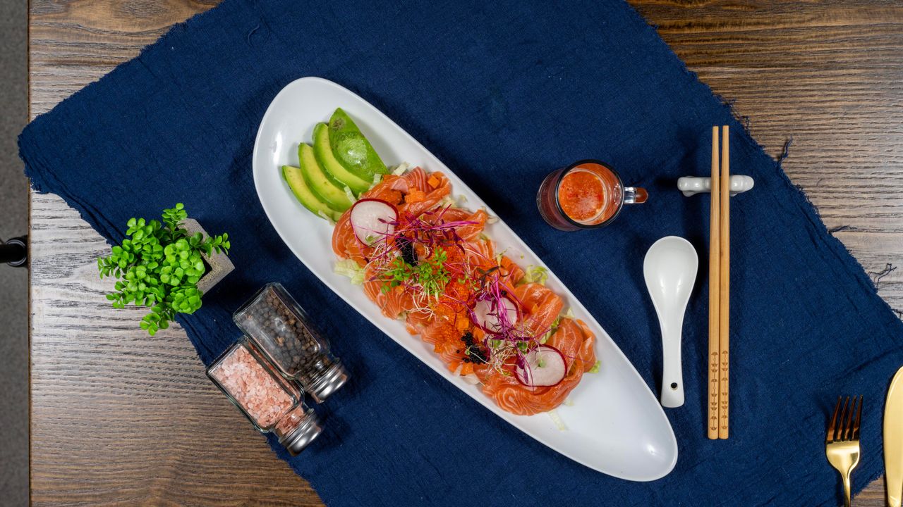 Raw Salmon Salad