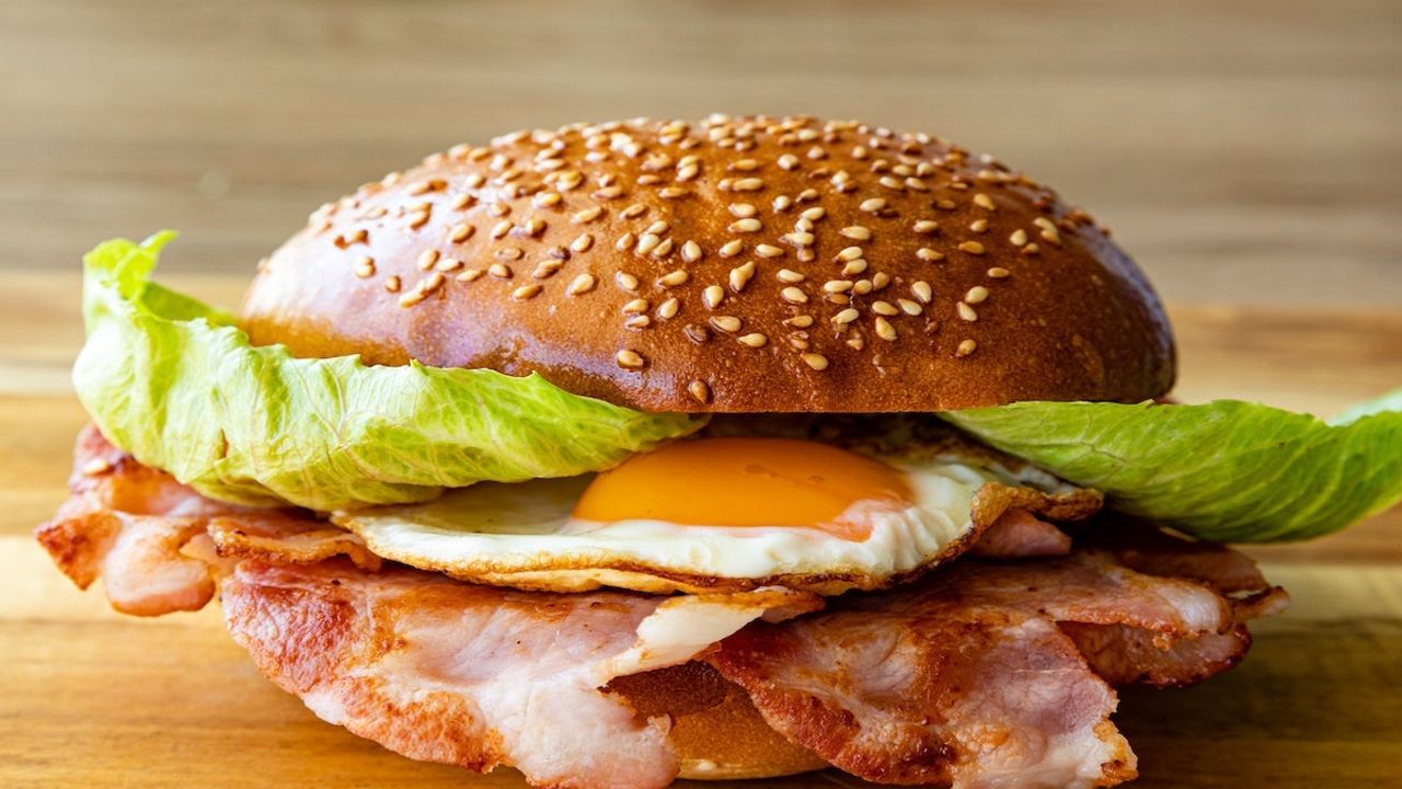 Bacon Egg Burger