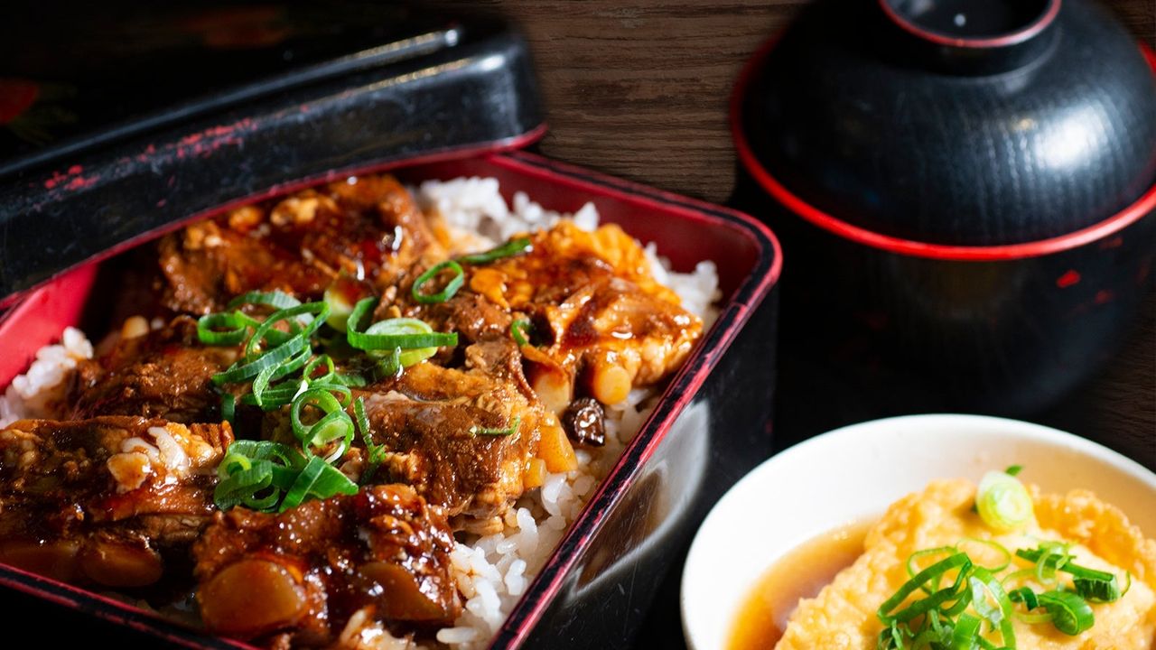 R11 Butaniku Rankotsu Don 猪软骨饭