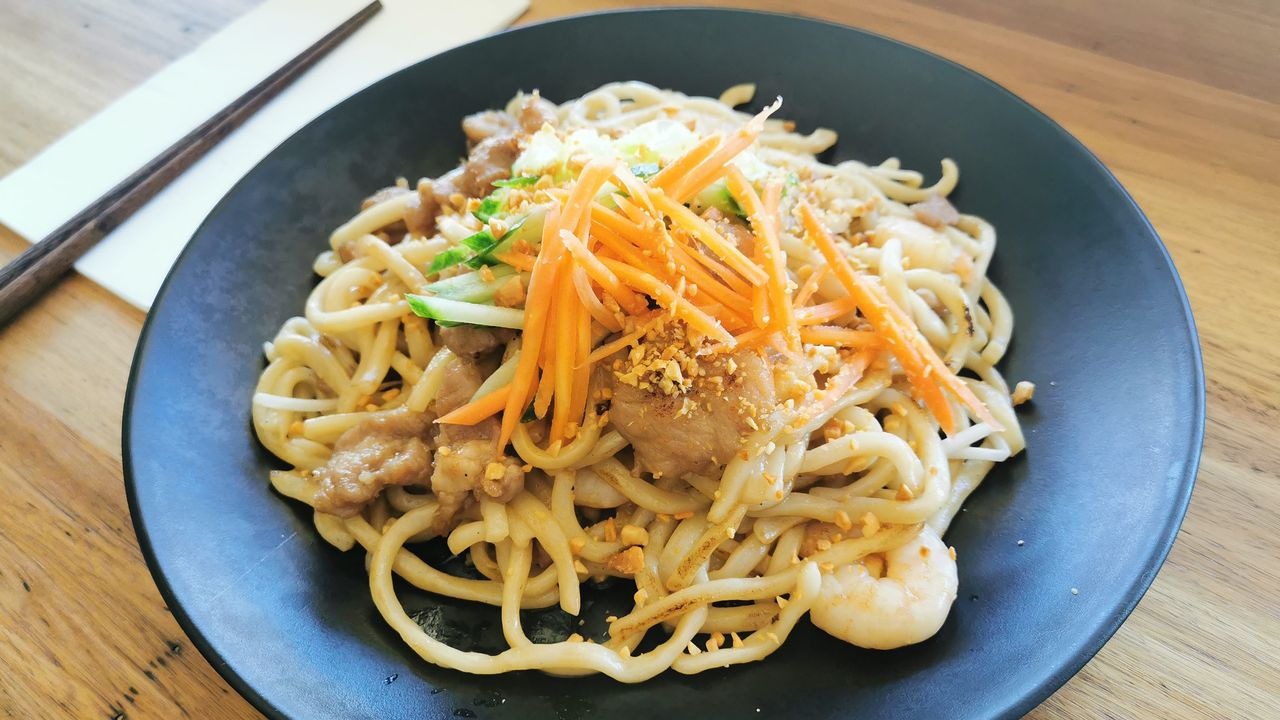 Tamarind Fried Noodles