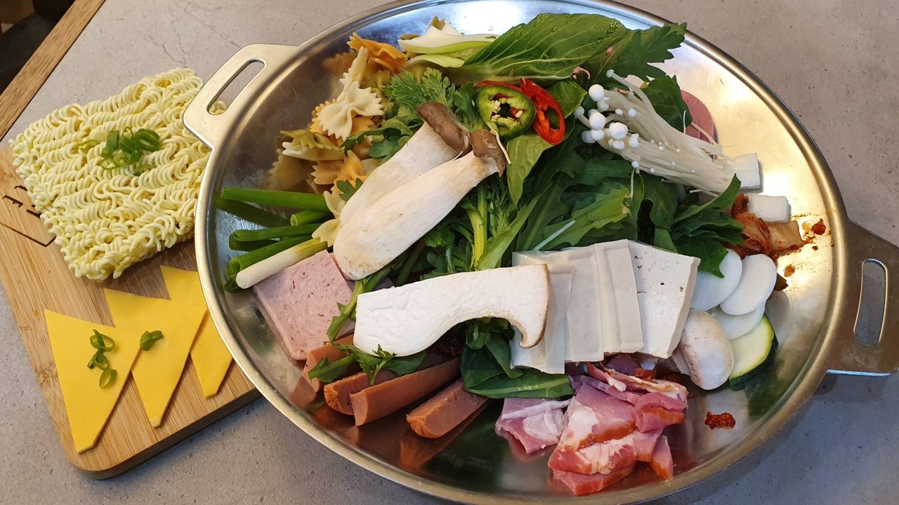 Budae-Jjigae for 2persons