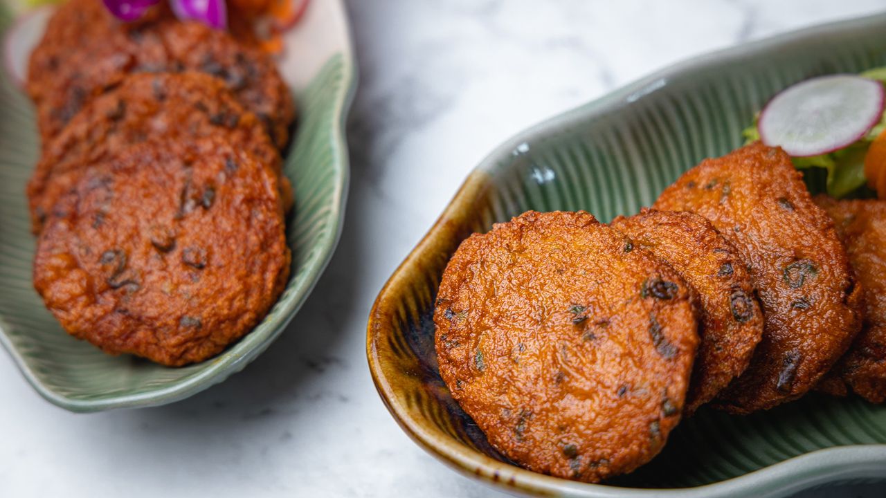 E5. E5 Thai Fish Cake