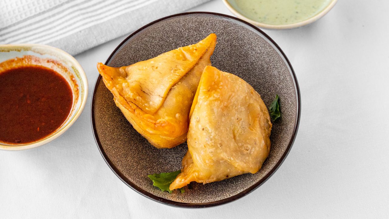 Vegetable Samosa (2)