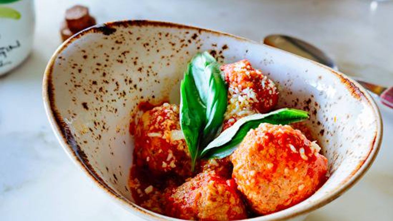 Nonna's Polpette (3 pieces)