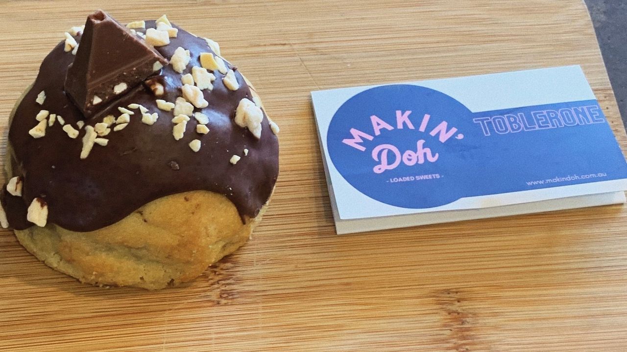 Makin'Doh cookie Toblerone flavor