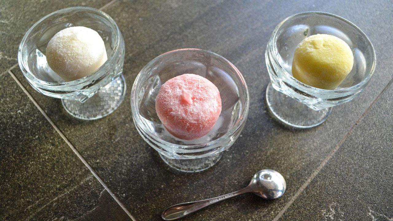 Ice Mochi (Per Piece)
