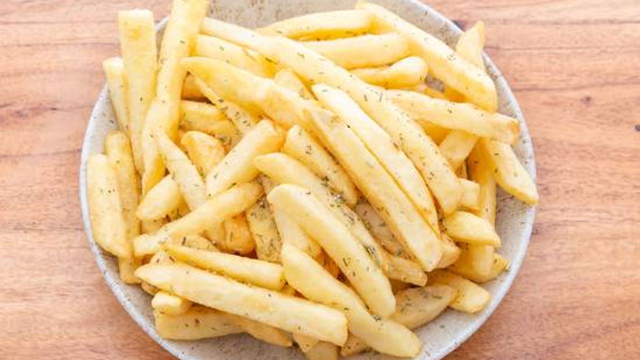 Potato Chips and Rosemary Salt