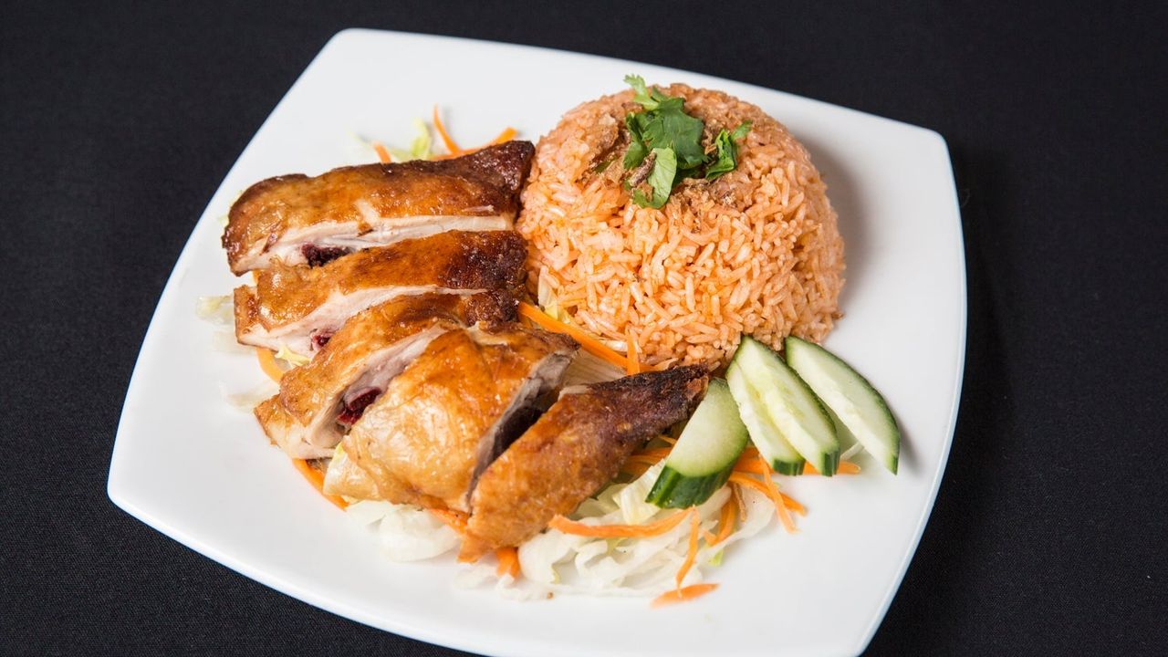 Crispy Chicken and Red Rice - Com Do Ga Don