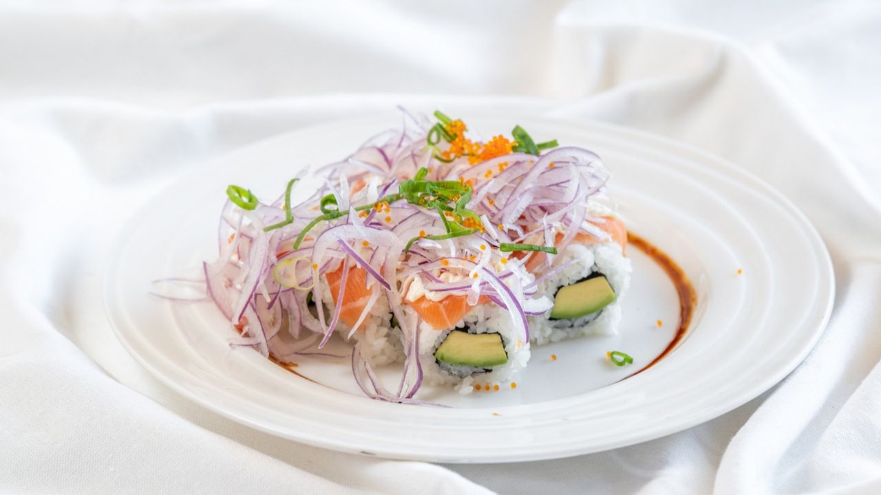 Salmon Onion Roll