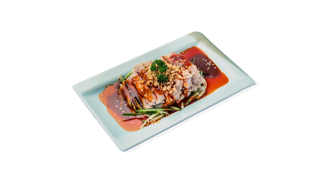 Sichuan-style Chilled Poached Chicken