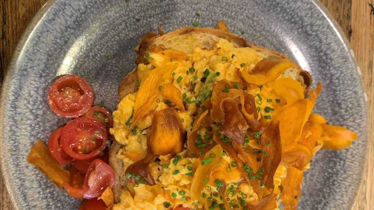 Chilli Scrambled Eggs