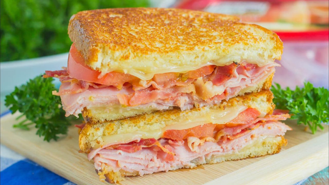 Ham - Cheese - Tomato Sandwich