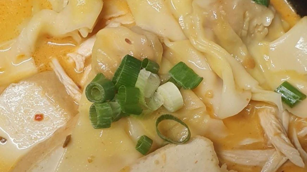 Laksa Chicken & Wontons