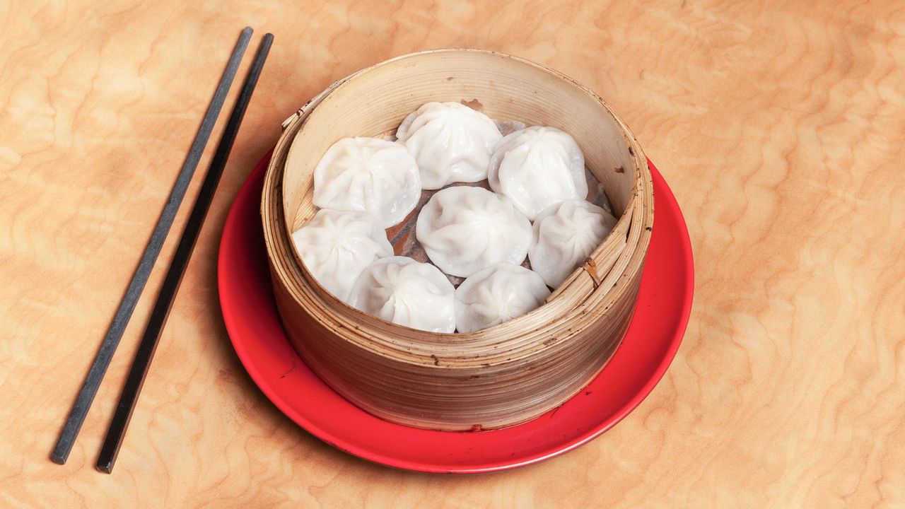 Shanghai Pork Mini Bun (8 Pieces)