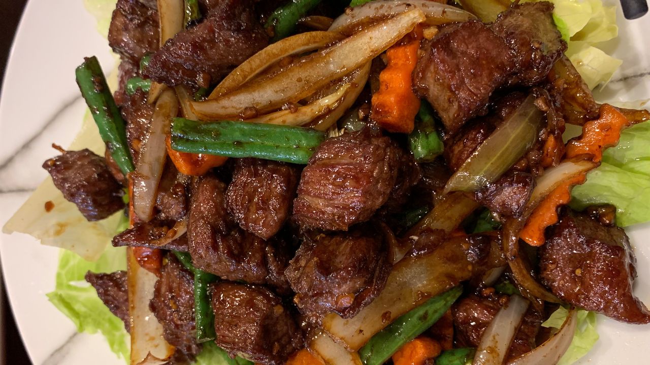 24. Stir-Fried Beef Cubes