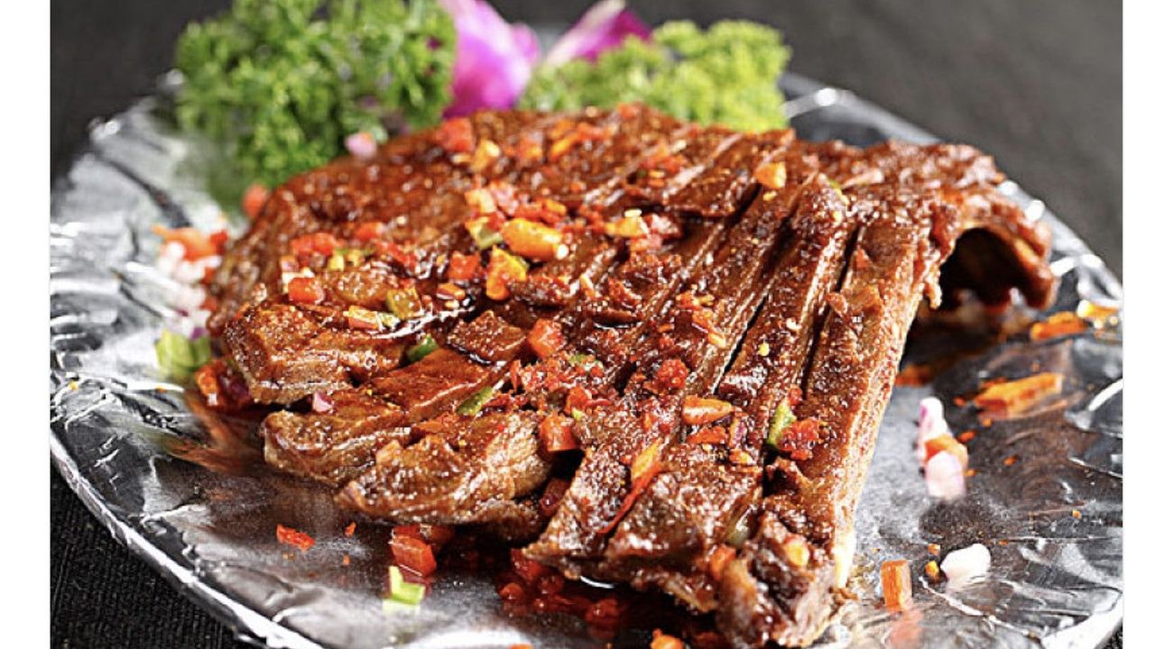 Fried Lamb Ribs with Cumin and Spicy Sauce 风味孜然羊排