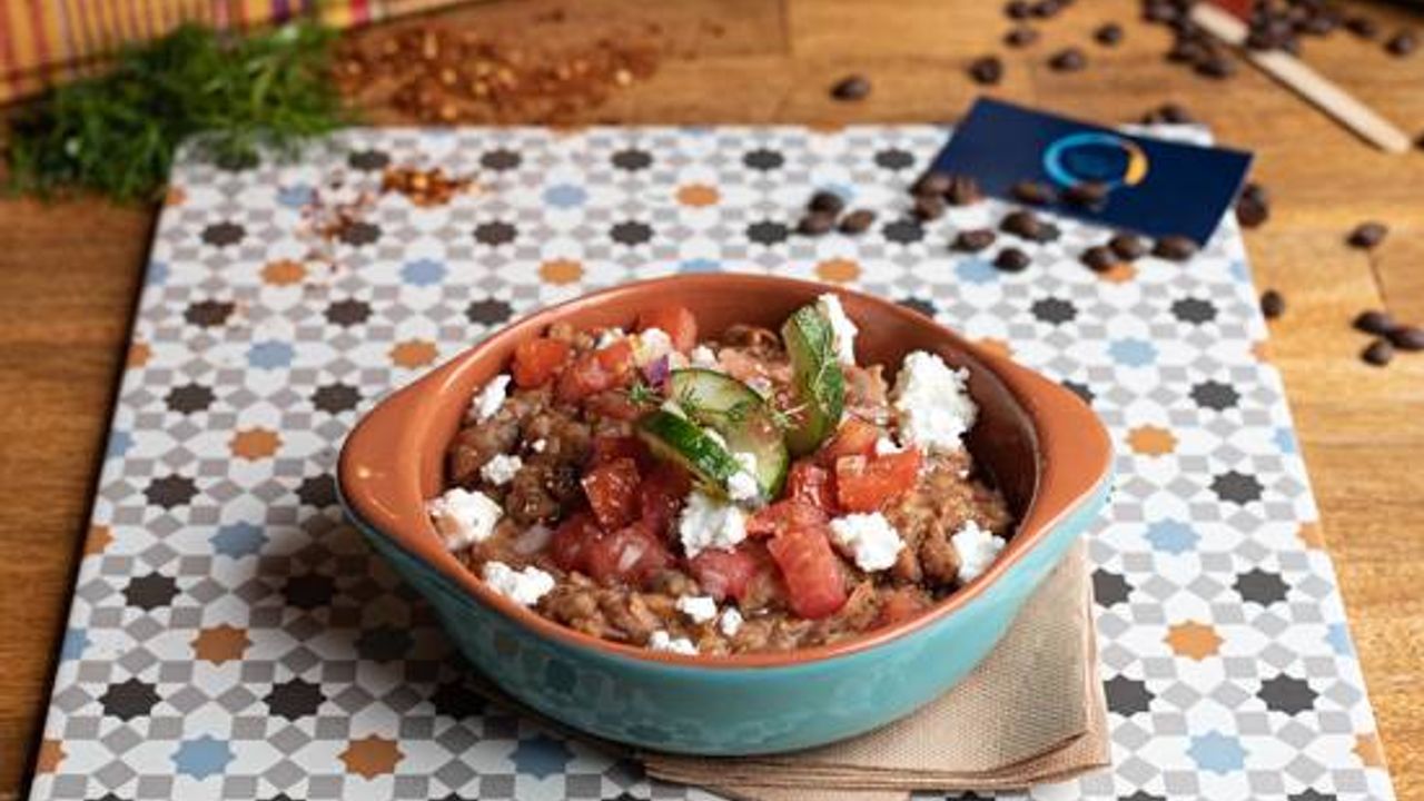 Ful Mudammas Salad (V)