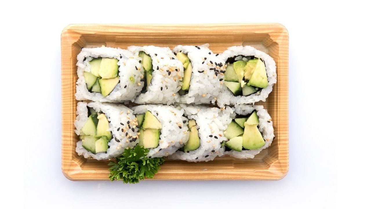 Avocado Cucumber Maki Box (8)