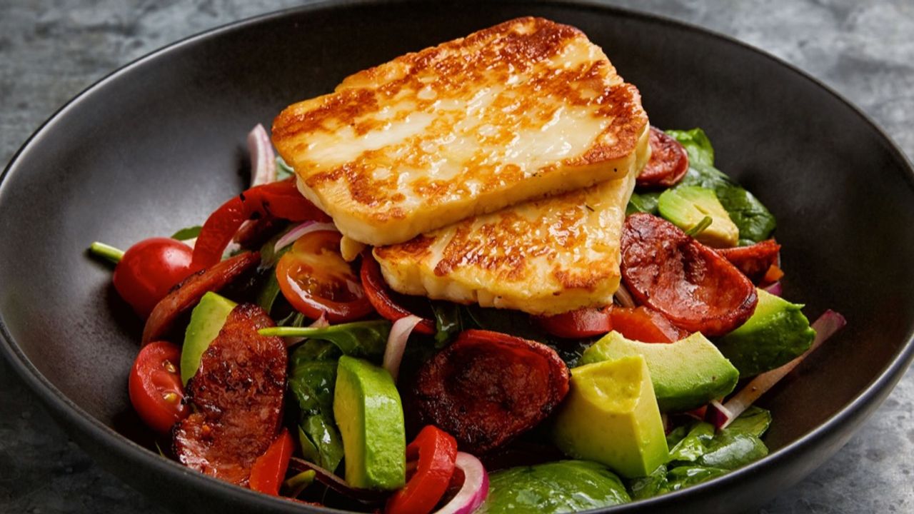 Grilled Halloumi & Chorizo Salad