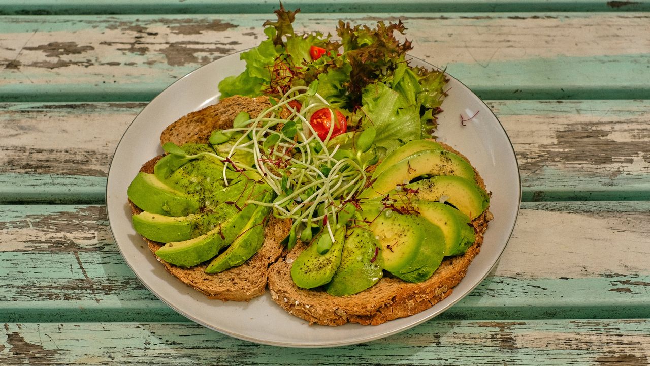 Avocado on Dinkelbrot