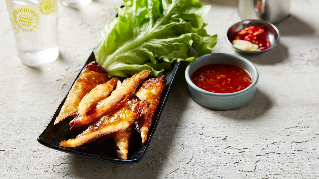 S4. Hanoi Prawn Bites / Nem Rán Tôm Thịt (6pcs)