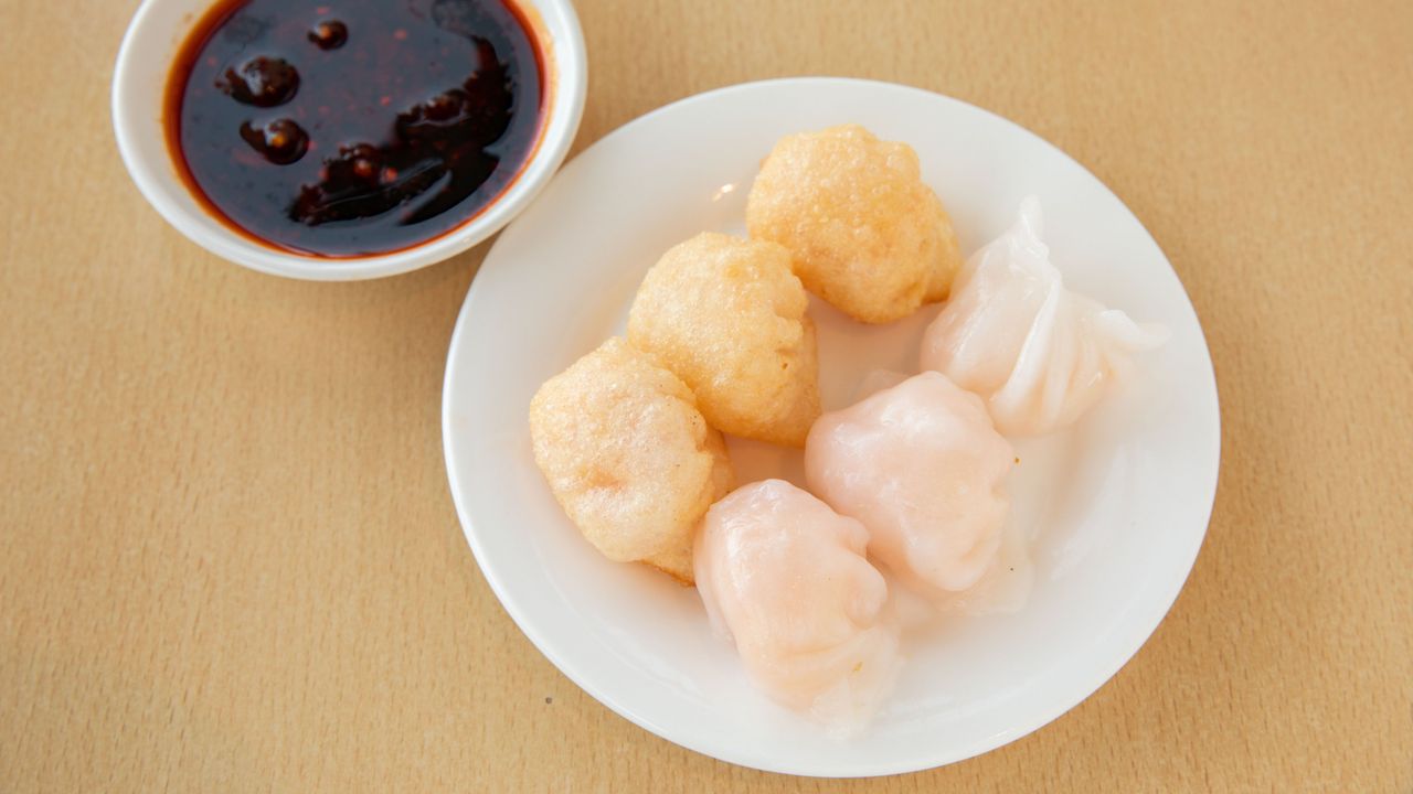 Boiled Handmade Dumpling (Pork/Chicken) 6 pieces per serve
