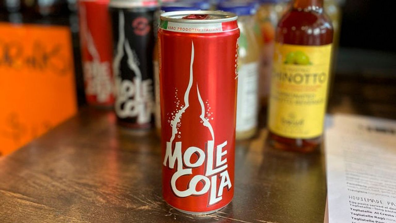 Mole Cola (330ml)
