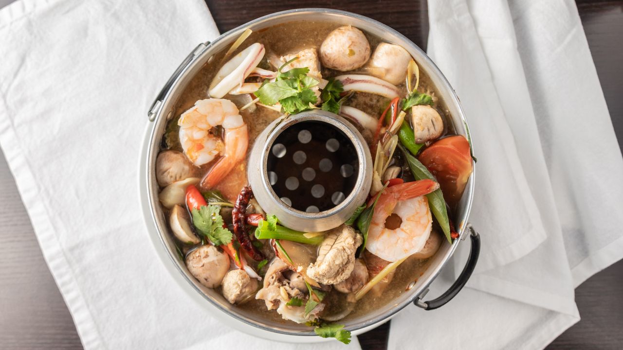 Pho Tak (Main)