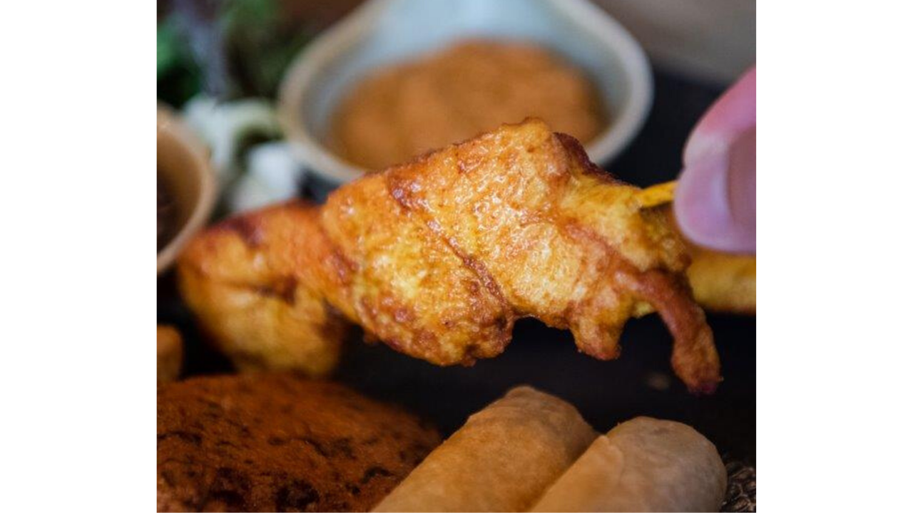 Chicken Skewers with Peanut Sauce