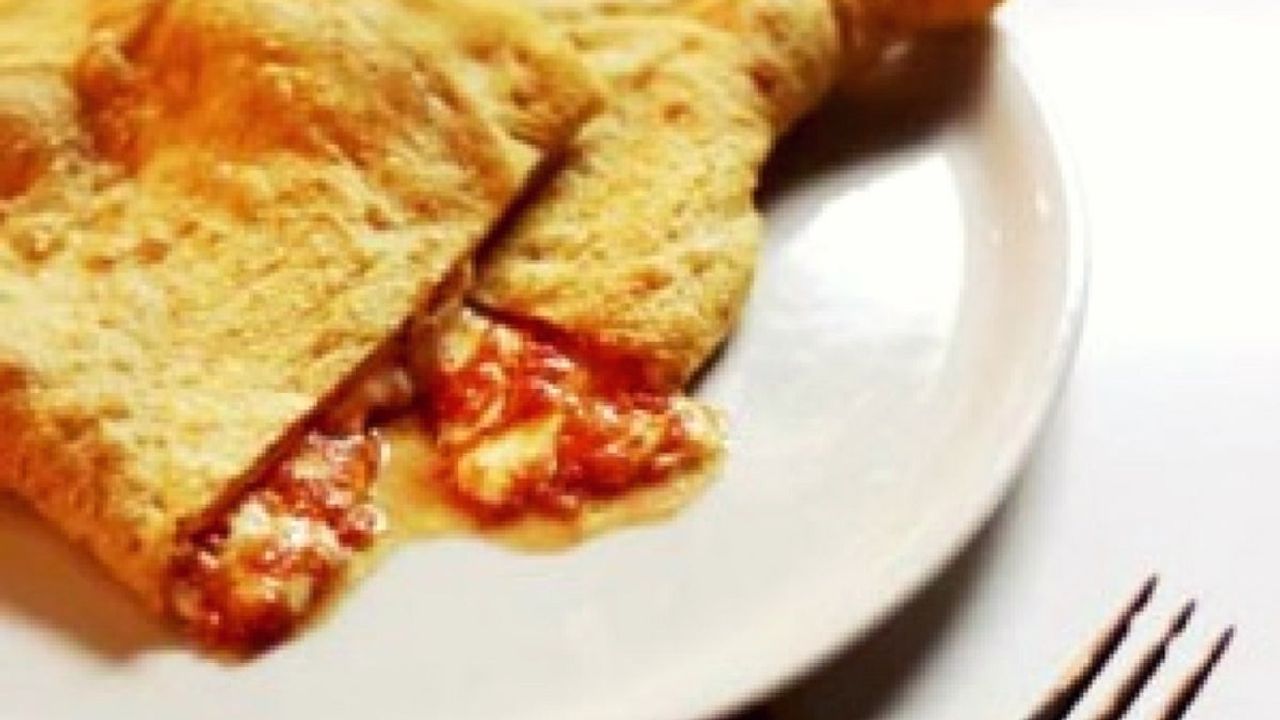 Pizza Fritta - Mozzarella e Pomodoro