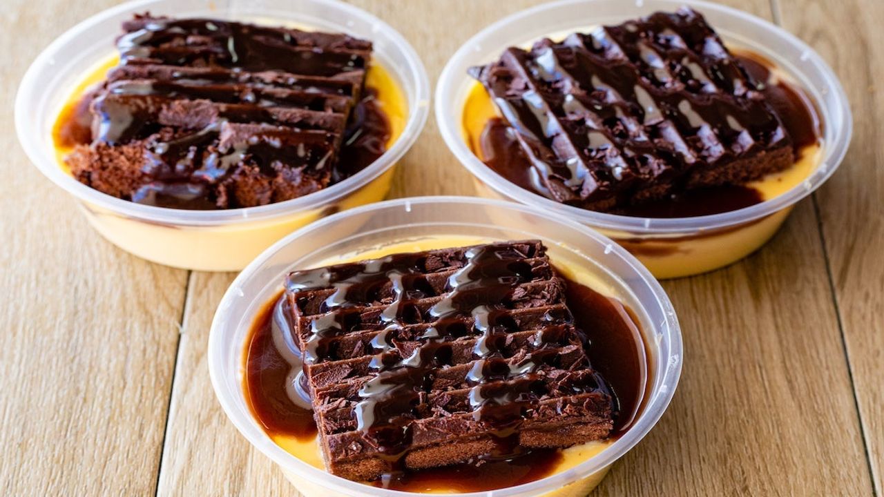 Chocolate Cake with Custard