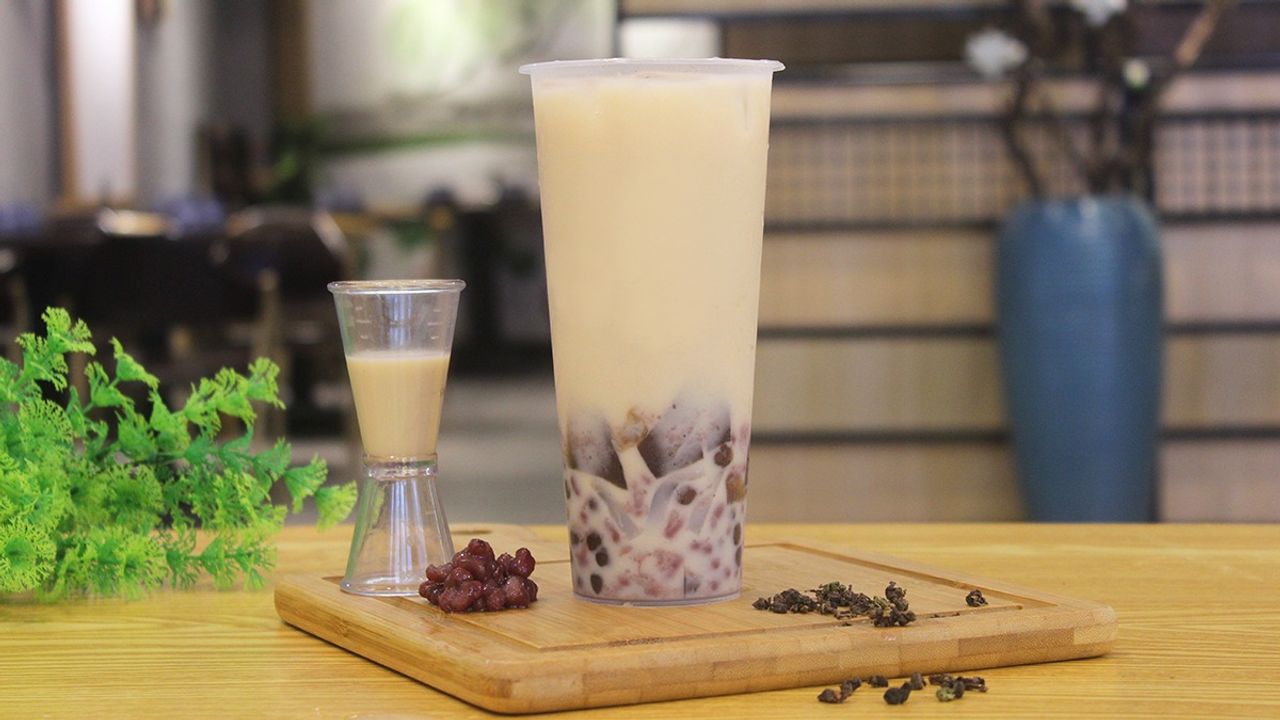 C5. Herbal Jelly Milk Tea 烧仙草奶茶