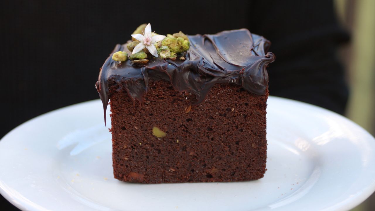 Flourless Chocolate and Pistachio Cake
